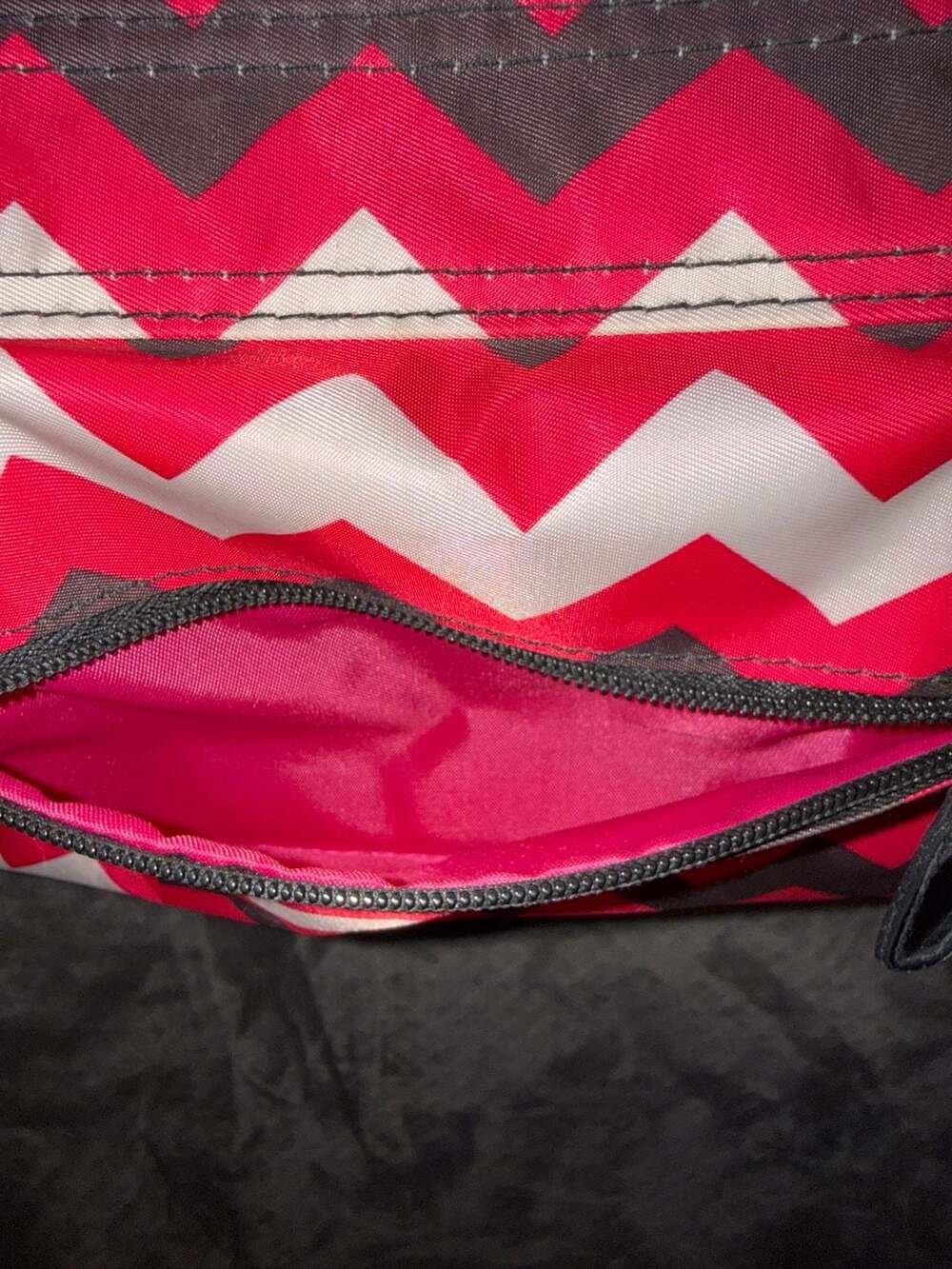 Caboodles Chevron Print Cosmetic Travel Tote Bag - Picture 7 of 10